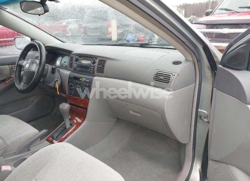 Photo 5 of 2004 Toyota Corolla LE (VIN 2T1BR32E44C249549)