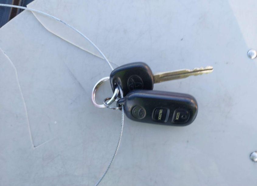 Photo 11 of 2005 Toyota Corolla LE (VIN 2T1BR32E45C321089)