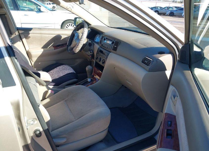 Photo 5 of 2005 Toyota Corolla LE (VIN 2T1BR32E45C321089)