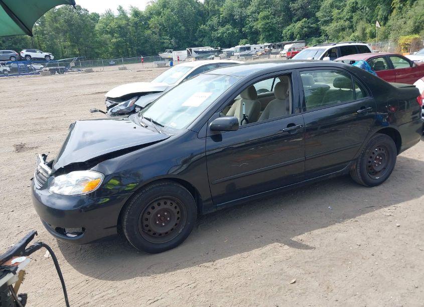 Photo 2 of 2005 Toyota Corolla LE (VIN 2T1BR32E45C325711)