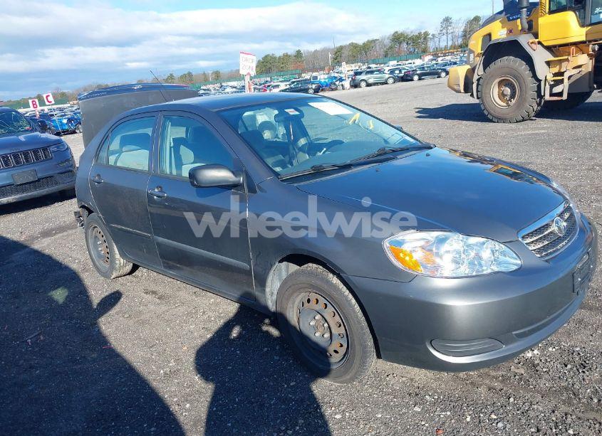 2005 Toyota Corolla CE (VIN 2T1BR32E45C368042) main photo