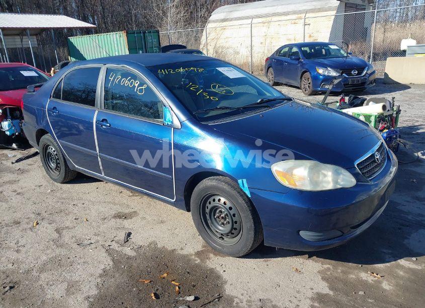 2005 Toyota Corolla LE (VIN 2T1BR32E45C401668) main photo