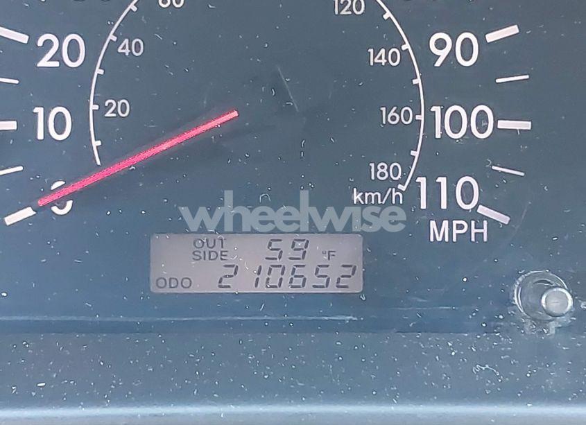 Photo 16 of 2005 Toyota Corolla LE (VIN 2T1BR32E45C401668)