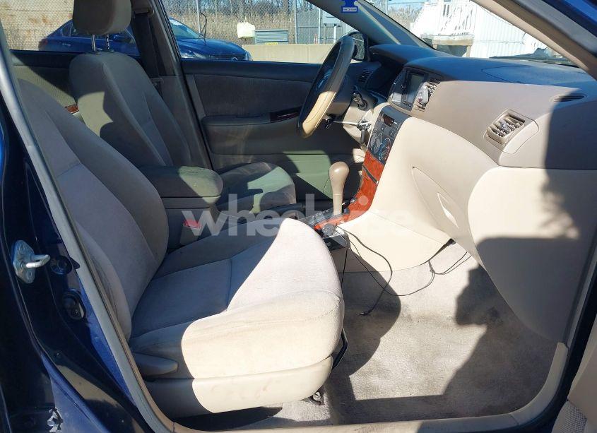 Photo 5 of 2005 Toyota Corolla LE (VIN 2T1BR32E45C401668)