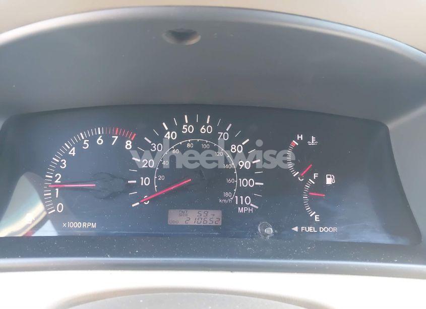 Photo 7 of 2005 Toyota Corolla LE (VIN 2T1BR32E45C401668)