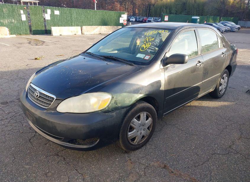Photo 2 of 2005 Toyota Corolla LE (VIN 2T1BR32E45C406689)