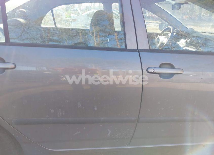 Photo 13 of 2005 Toyota Corolla CE (VIN 2T1BR32E45C472238)