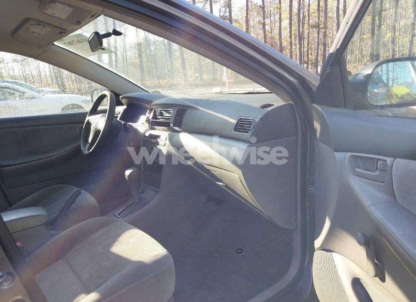 Photo 5 of 2005 Toyota Corolla CE (VIN 2T1BR32E45C472238)