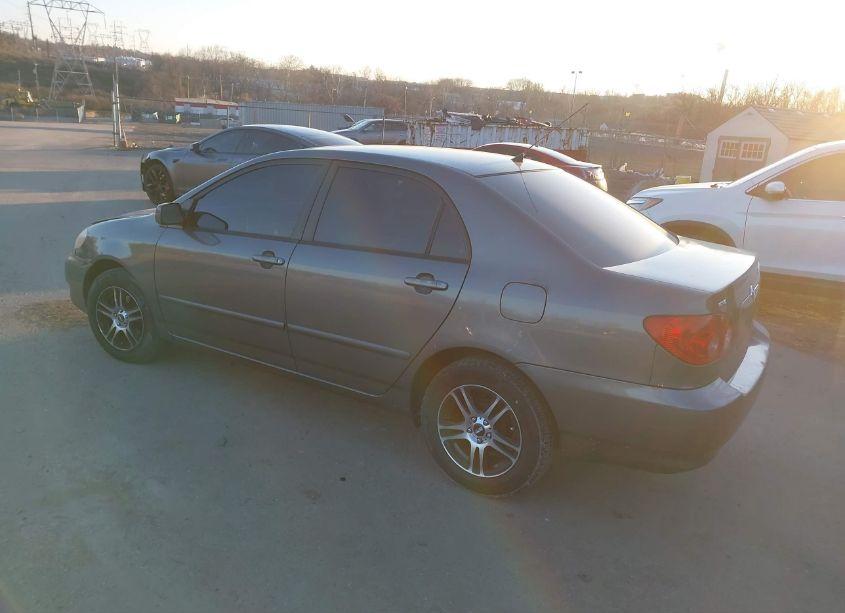 Photo 3 of 2005 Toyota Corolla LE (VIN 2T1BR32E45C503682)