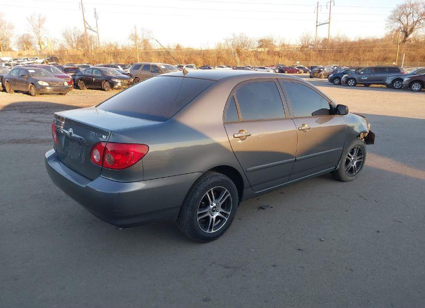 Photo 4 of 2005 Toyota Corolla LE (VIN 2T1BR32E45C503682)