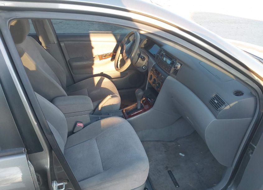 Photo 5 of 2005 Toyota Corolla LE (VIN 2T1BR32E45C503682)