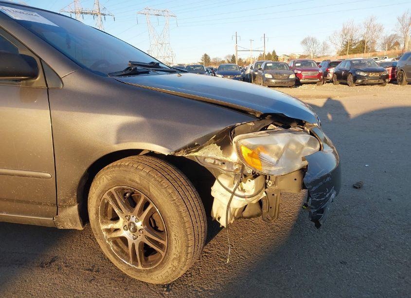 Photo 6 of 2005 Toyota Corolla LE (VIN 2T1BR32E45C503682)