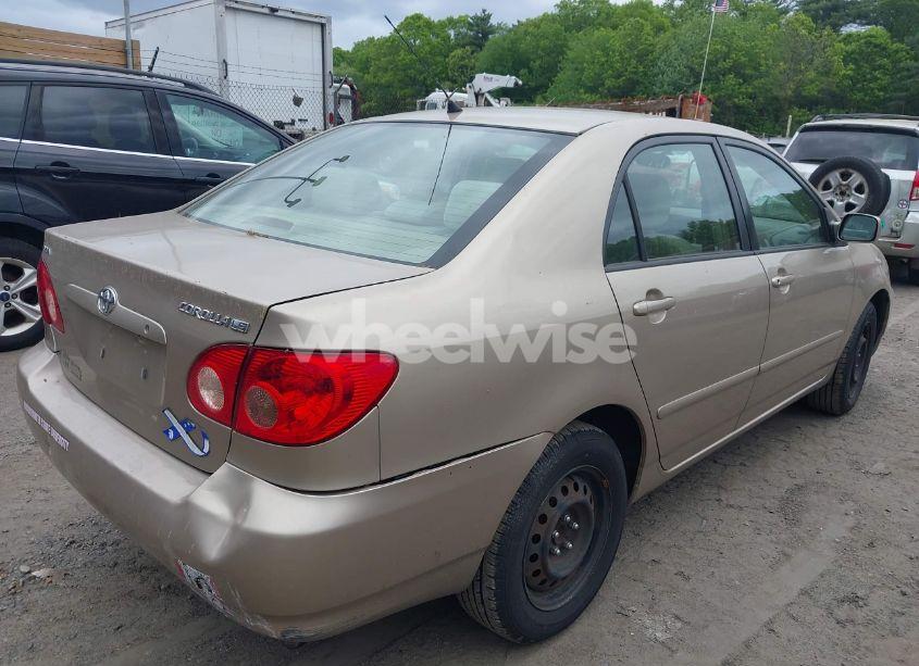 Photo 4 of 2005 Toyota Corolla LE (VIN 2T1BR32E45C553689)