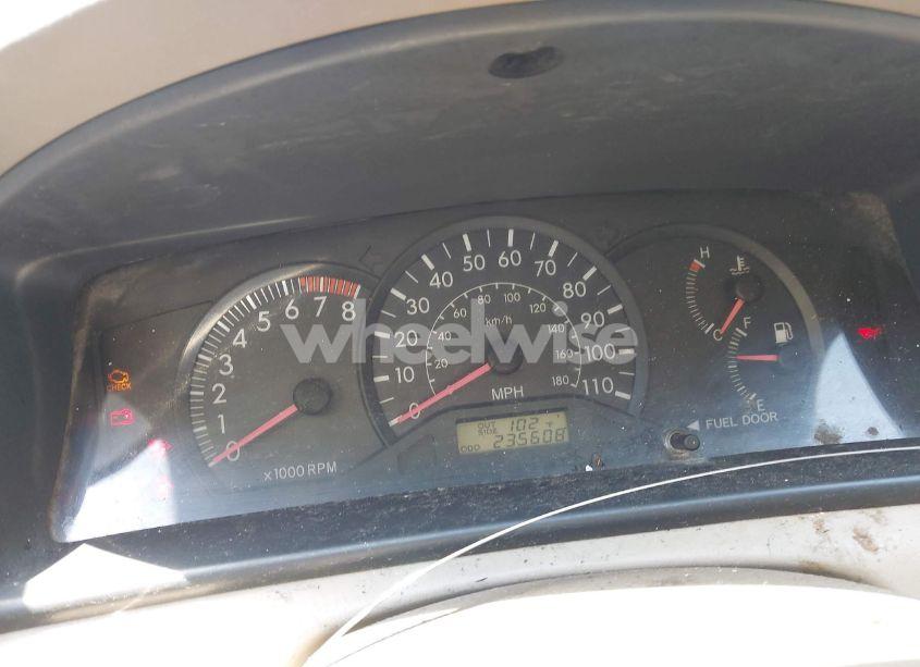 Photo 7 of 2005 Toyota Corolla CE (VIN 2T1BR32E45C554986)