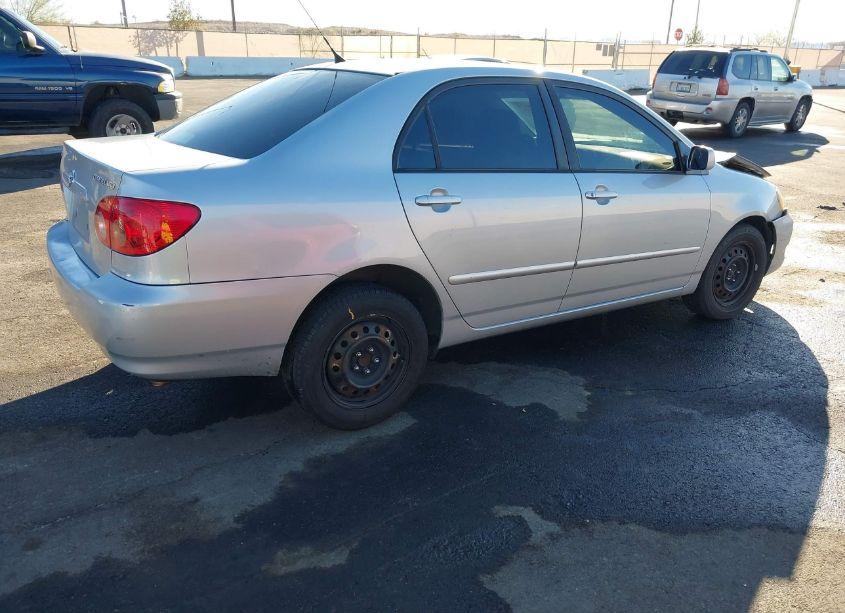 Photo 4 of 2005 Toyota Corolla LE (VIN 2T1BR32E45C558360)