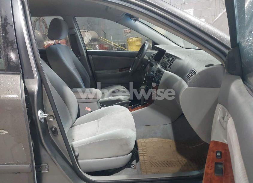 Photo 5 of 2007 Toyota Corolla LE (VIN 2T1BR32E47C843966)