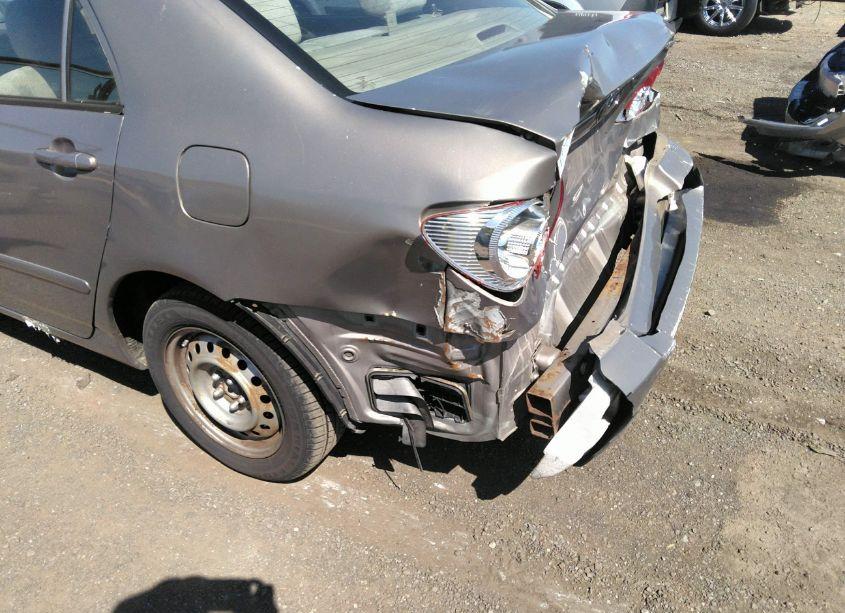 Photo 13 of 2003 Toyota Corolla LE (VIN 2T1BR32E53C009277)