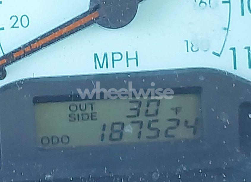 Photo 15 of 2003 Toyota Corolla LE (VIN 2T1BR32E53C077322)