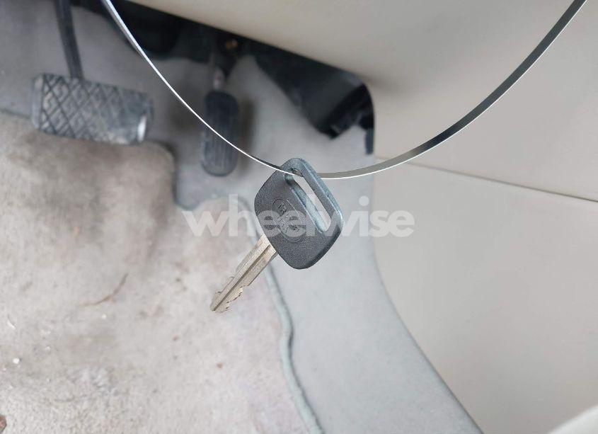 Photo 11 of 2004 Toyota Corolla LE (VIN 2T1BR32E54C291681)