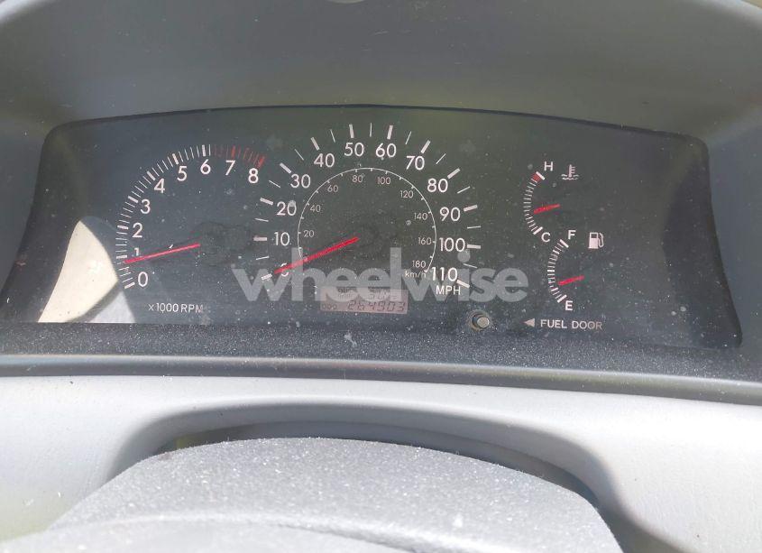 Photo 7 of 2005 Toyota Corolla LE (VIN 2T1BR32E55C497648)