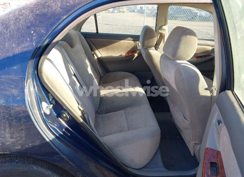 Photo 8 of 2005 Toyota Corolla LE (VIN 2T1BR32E55C497648)