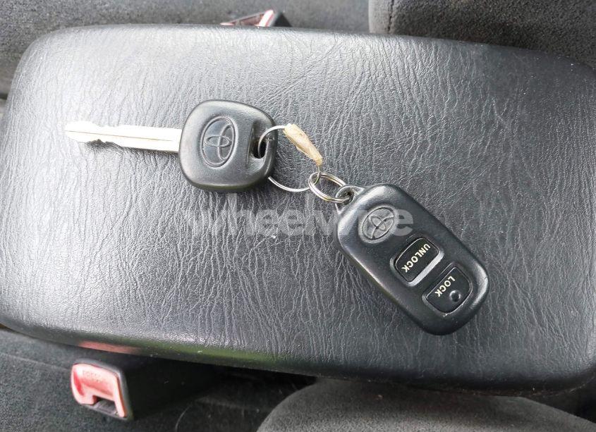 Photo 11 of 2006 Toyota Corolla S (VIN 2T1BR32E56C603243)