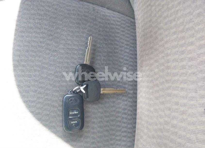 Photo 11 of 2006 Toyota Corolla LE (VIN 2T1BR32E56C664754)