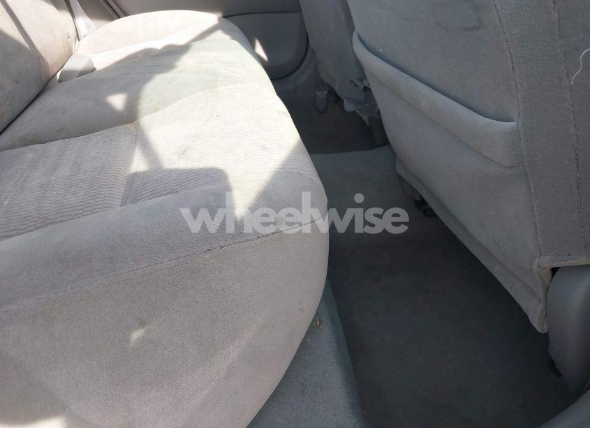 Photo 8 of 2006 Toyota Corolla LE (VIN 2T1BR32E56C664754)