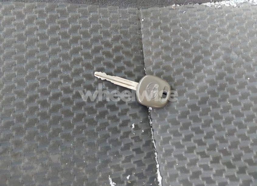 Photo 11 of 2007 Toyota Corolla S (VIN 2T1BR32E57C812614)