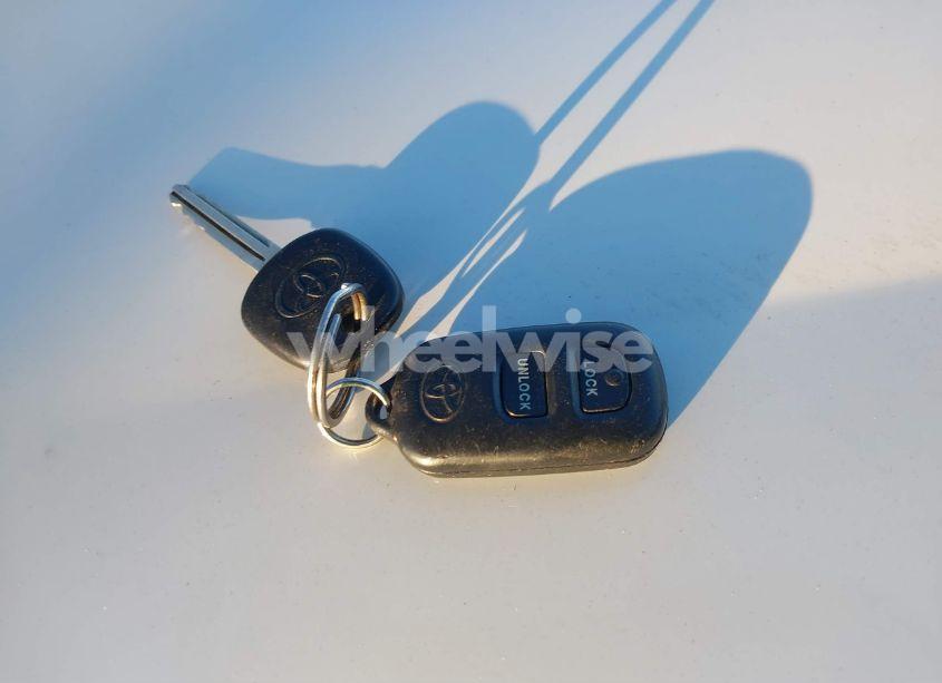 Photo 11 of 2008 Toyota Corolla S (VIN 2T1BR32E58C898704)