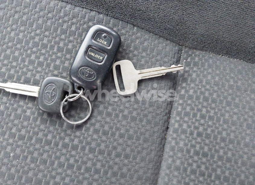 Photo 11 of 2004 Toyota Corolla S (VIN 2T1BR32E64C246247)