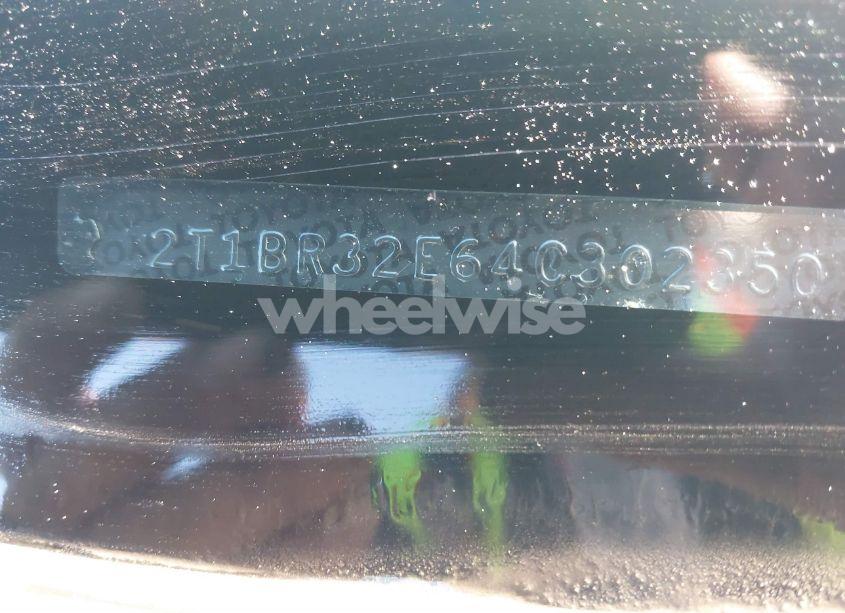 Photo 12 of 2004 Toyota Corolla LE (VIN 2T1BR32E64C302350)