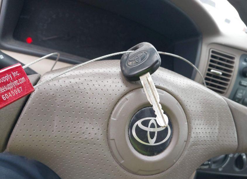 Photo 11 of 2005 Toyota Corolla LE (VIN 2T1BR32E65C376790)