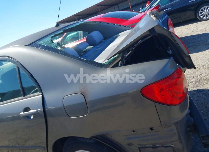 Photo 13 of 2005 Toyota Corolla LE (VIN 2T1BR32E65C485637)