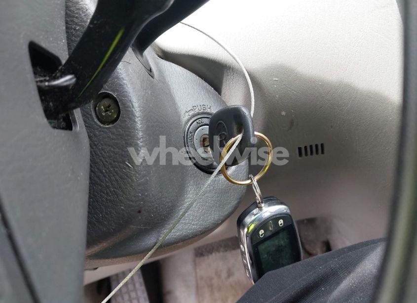 Photo 11 of 2005 Toyota Corolla CE/LE/S (VIN 2T1BR32E65C489932)