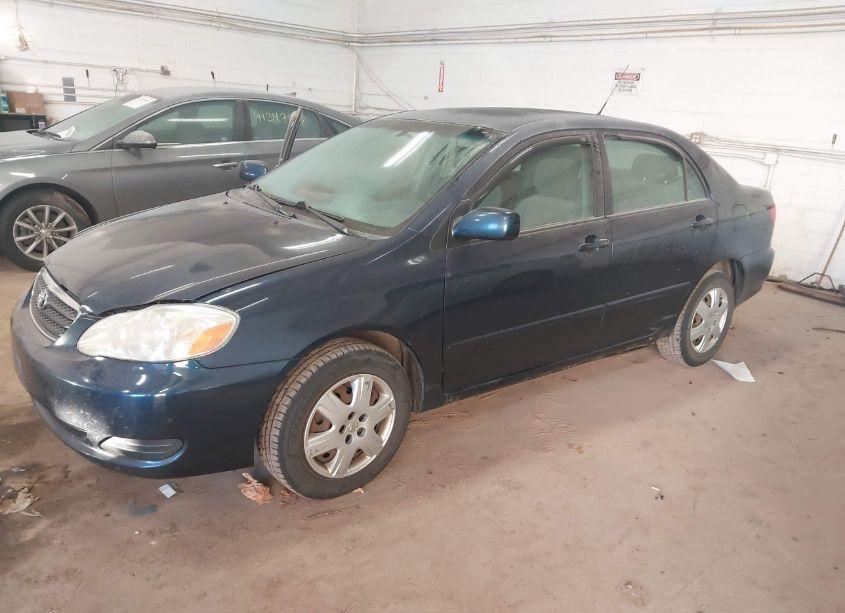 Photo 2 of 2005 Toyota Corolla LE (VIN 2T1BR32E65C497240)