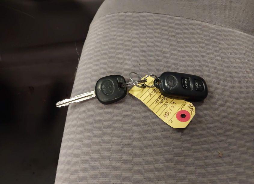 Photo 11 of 2006 Toyota Corolla LE (VIN 2T1BR32E66C657988)