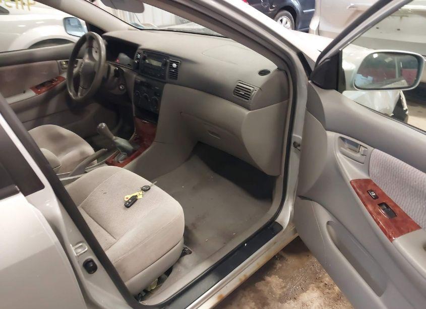 Photo 5 of 2006 Toyota Corolla LE (VIN 2T1BR32E66C657988)