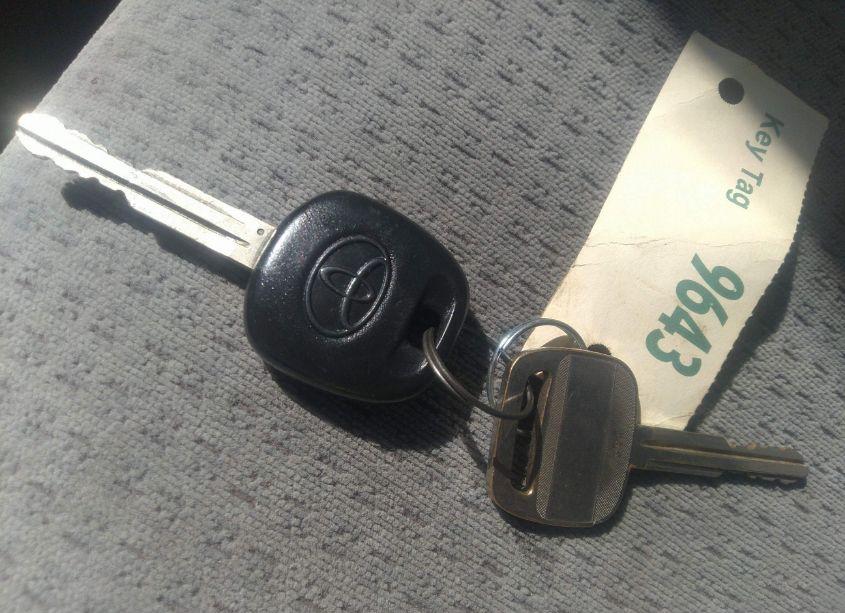 Photo 11 of 2006 Toyota Corolla CE (VIN 2T1BR32E66C712049)