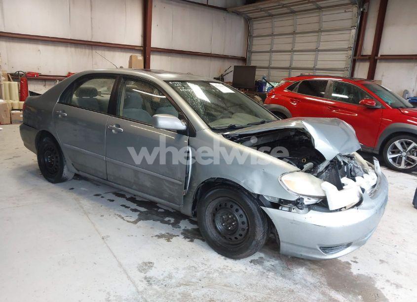 2003 Toyota Corolla CE/LE/S (VIN 2T1BR32E73C070484) main photo