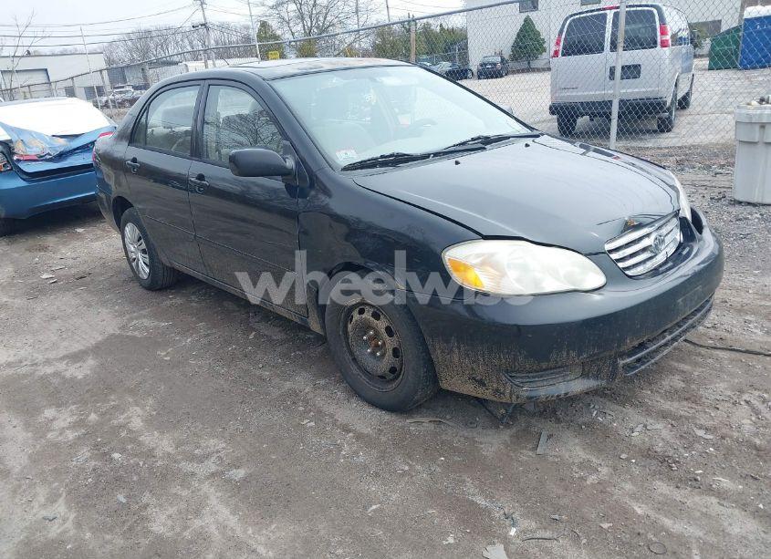 2004 Toyota Corolla LE (VIN 2T1BR32E74C255443) main photo
