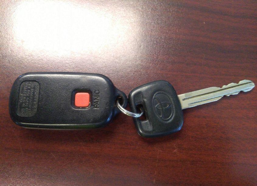 Photo 11 of 2004 Toyota Corolla CE/LE/S (VIN 2T1BR32E74C260268)