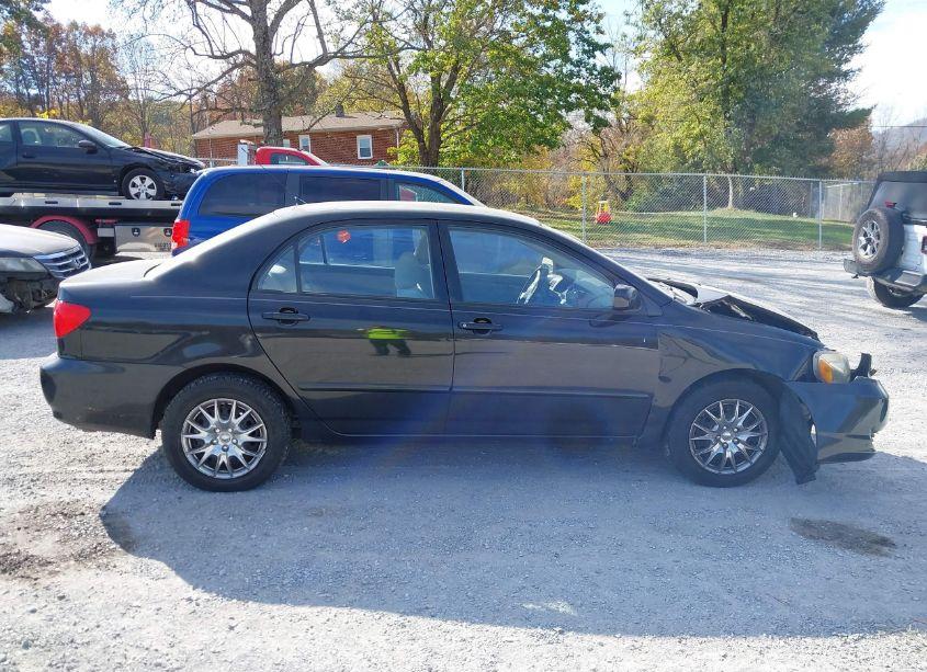 Photo 14 of 2004 Toyota Corolla CE/LE/S (VIN 2T1BR32E74C260268)