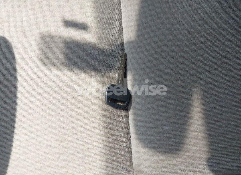 Photo 11 of 2005 Toyota Corolla LE (VIN 2T1BR32E75C436785)