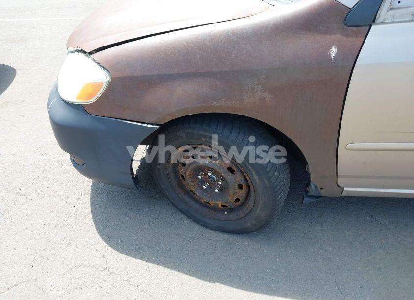 Photo 15 of 2005 Toyota Corolla LE (VIN 2T1BR32E75C436785)