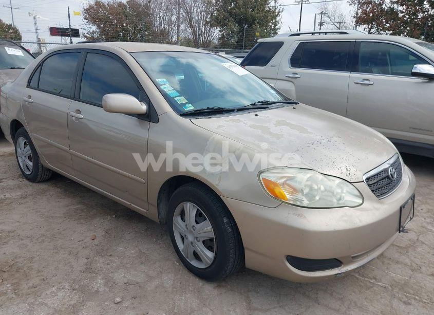 2005 Toyota Corolla LE (VIN 2T1BR32E75C467616) main photo
