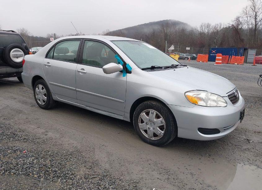 2005 Toyota Corolla LE (VIN 2T1BR32E75C488482) main photo