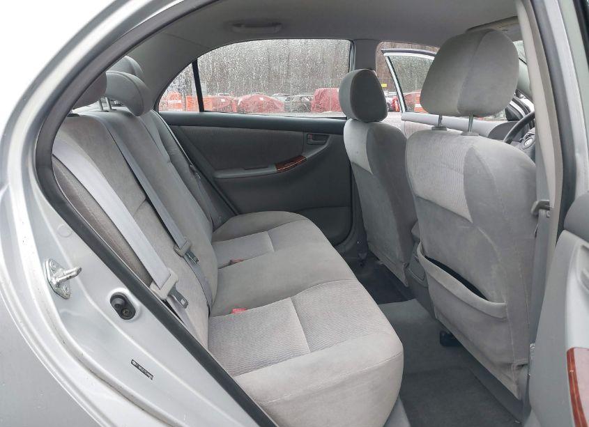 Photo 8 of 2005 Toyota Corolla LE (VIN 2T1BR32E75C488482)