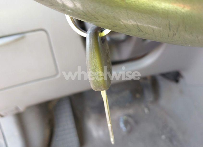 Photo 11 of 2005 Toyota Corolla CE (VIN 2T1BR32E75C556375)