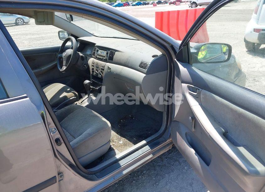 Photo 5 of 2005 Toyota Corolla CE (VIN 2T1BR32E75C556375)